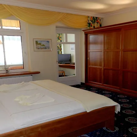 ホテル Deutsche Flagge 3*