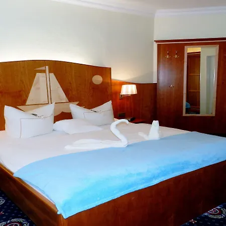 מלון Deutsche Flagge בינץ