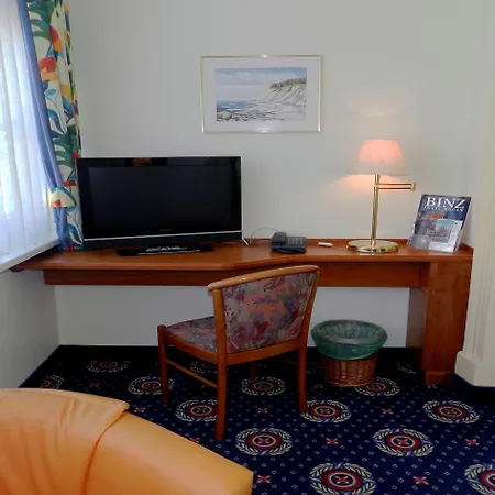 מלון Deutsche Flagge בינץ