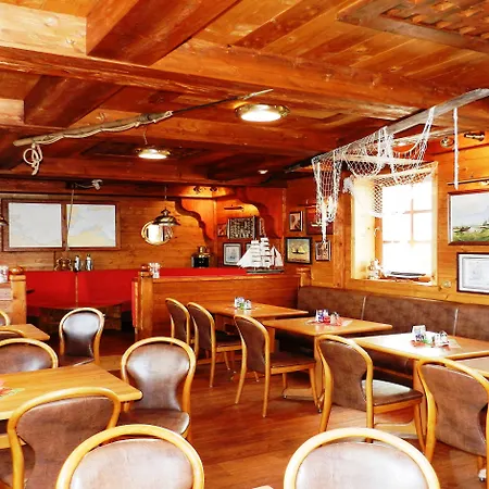 ホテル Deutsche Flagge ビンツ