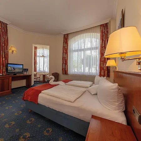 Deutsche Flagge מלון 3*