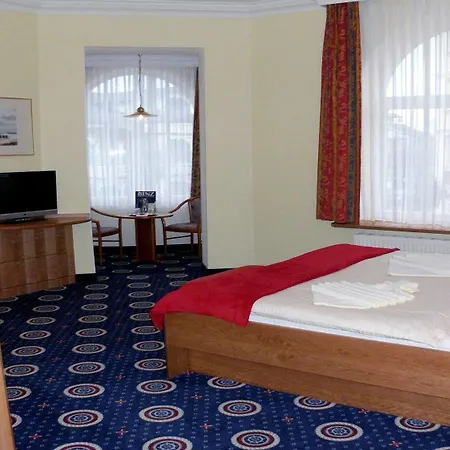 Deutsche Flagge Hotel Ostseebad Binz